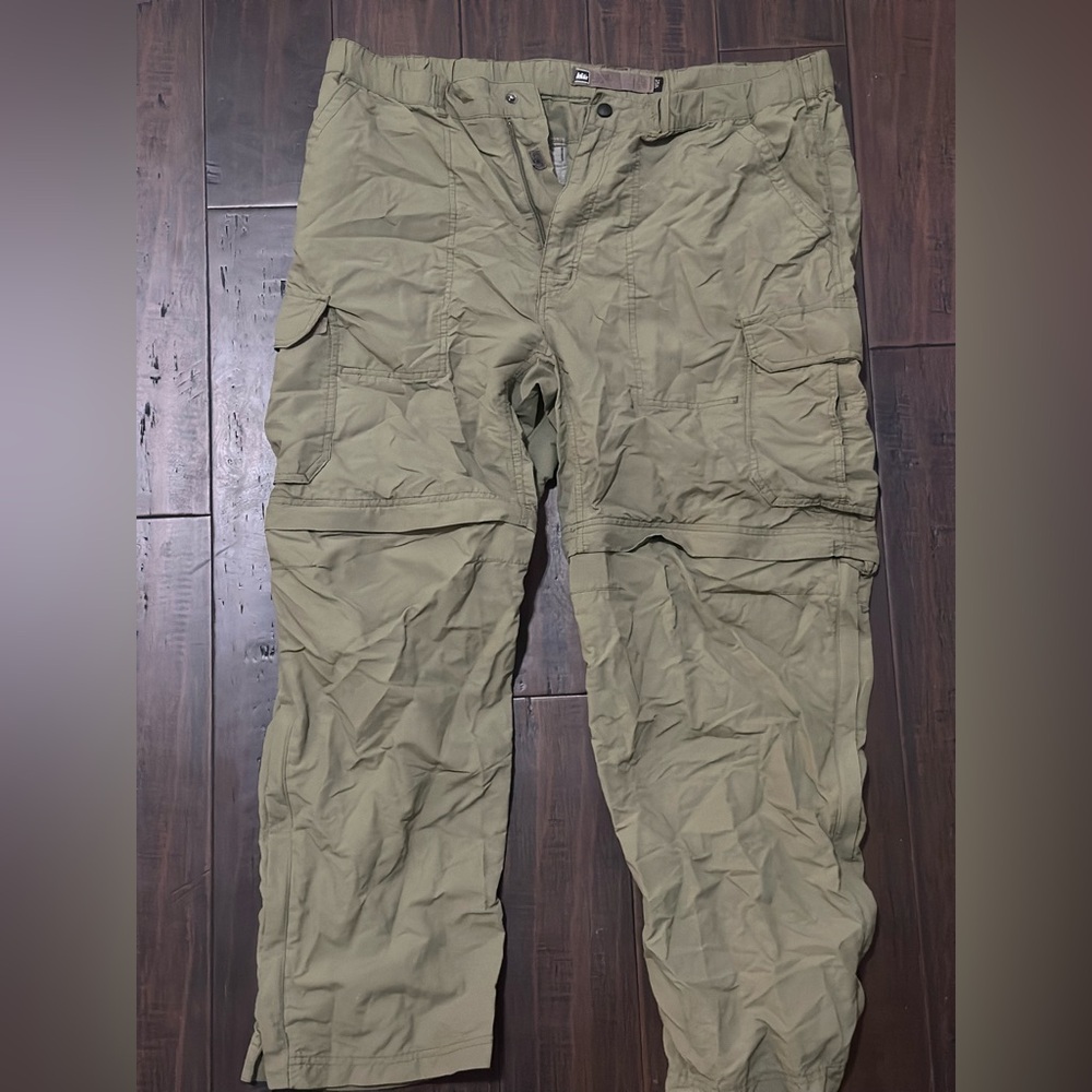 REI Men's Khaki Cargo Pants